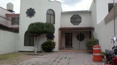 Excelente casa venta Tejeda, Vendo casa Queretaro, - Bienes Raíces Querétaro